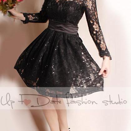 Little black lace dress / Evening /..