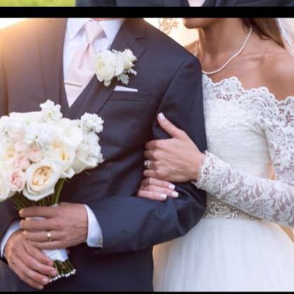 Plus Size Bridal Off-shoulder / Lace Wedding..