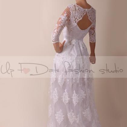Lace Wedding dress / Portrait back ..