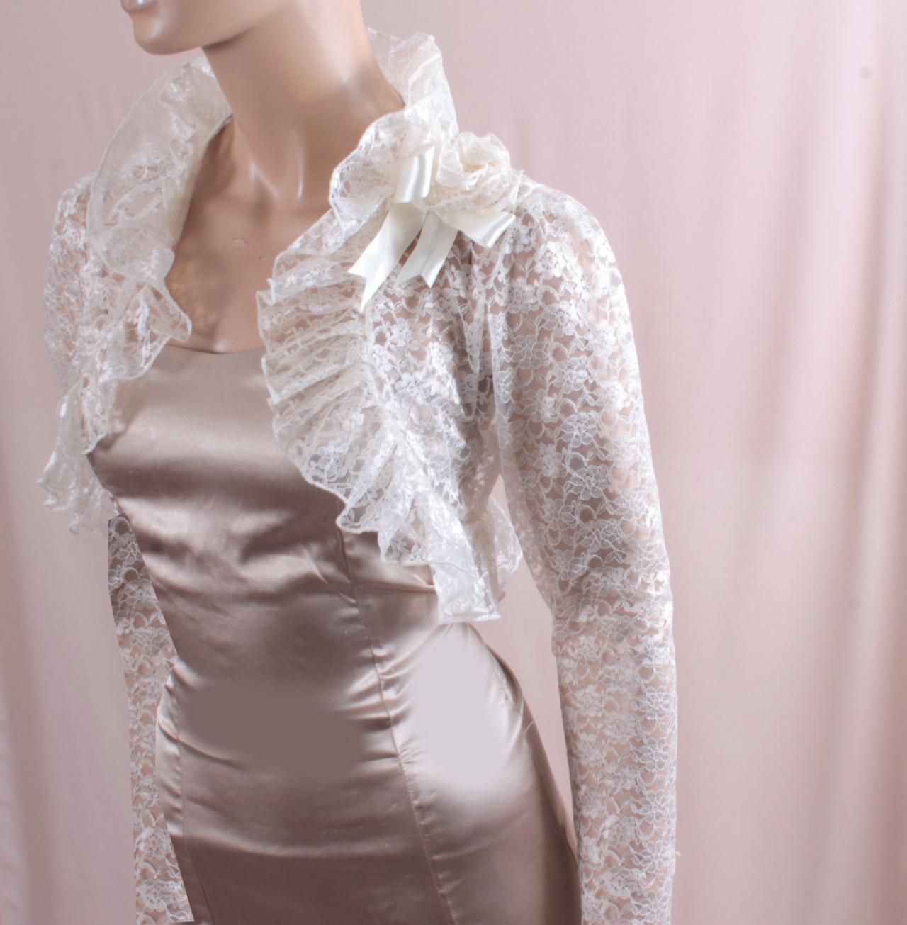 Bridal Lace Fluffy Cream White/ Ruffles/,long Sleeves / Shrug Wedding Bolero