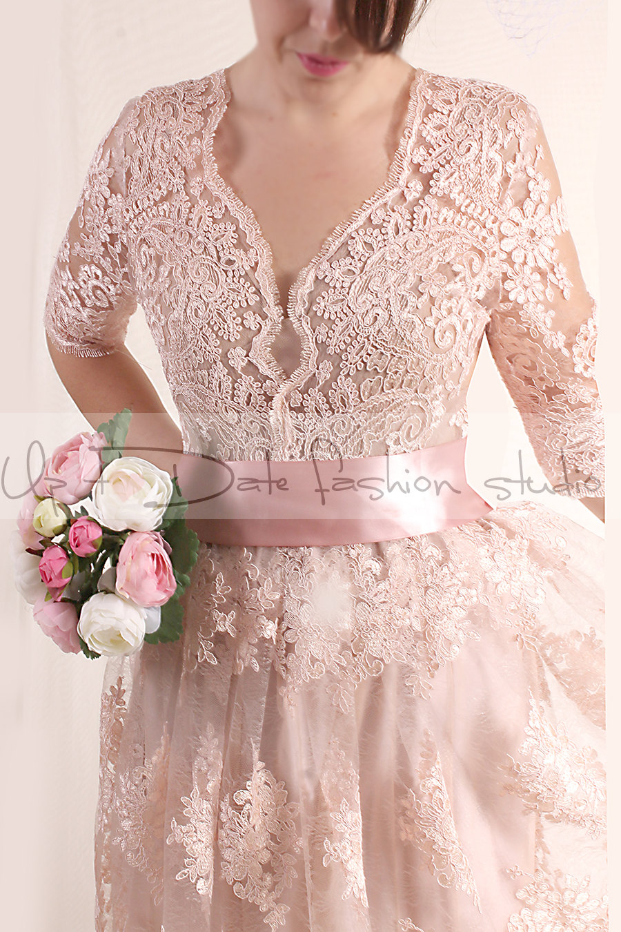 Plus Size Lace short/ blush pink wedding party / lace dress with sleeves Bridal Gown