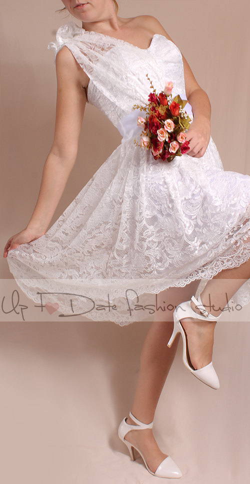 Lace /one shoulder /short / Plus Size/reception/ wedding dress /Custom Made Bridal Gown