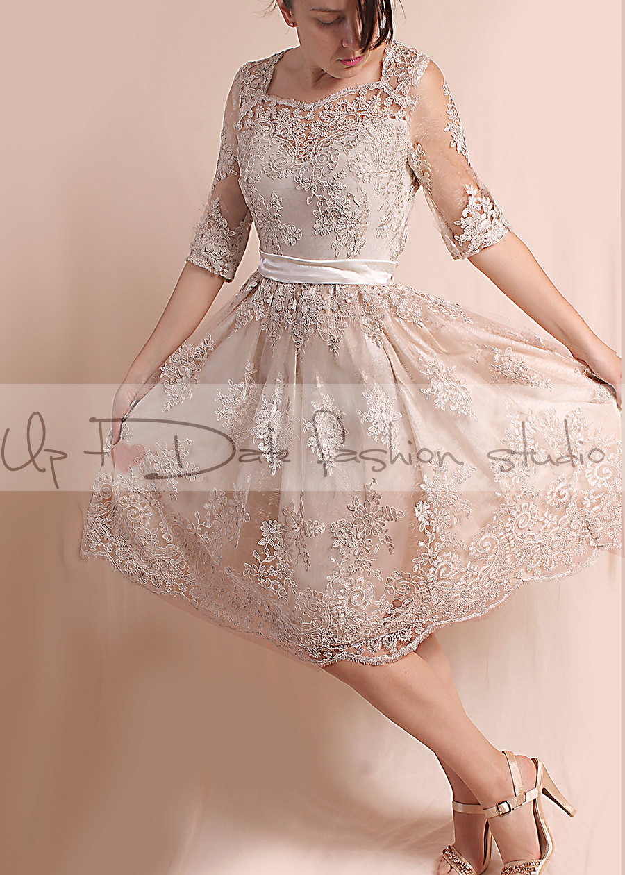 Lace Plus Size /reception/ Ekryu Knee Length/ Wedding Party /3/4 Sleeves/ Bridal Gown