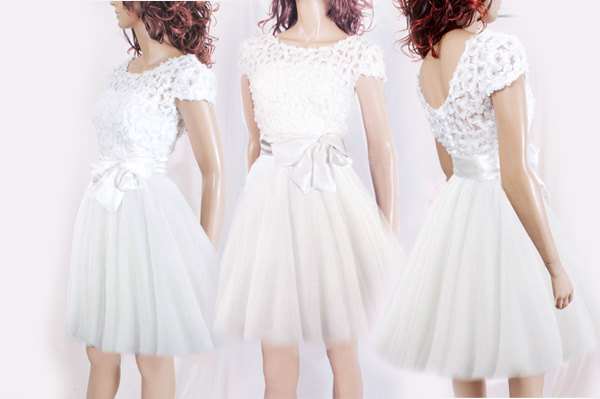 Lace Plus Size /Short wedding romantic /3D lace/ tulle /Delicate classic dress /short sleeves / Bridal Gown