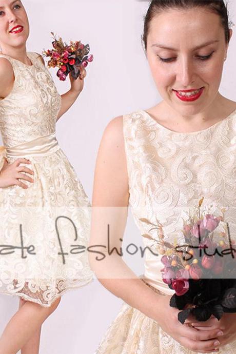 Wedding/short sleeveless lace dress/reception/party /cream romantic dress