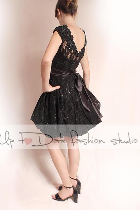 Black lace short dresses / Plus Size /wedding party dress / /short Sleeves/ Bridal Gown /Custom Made